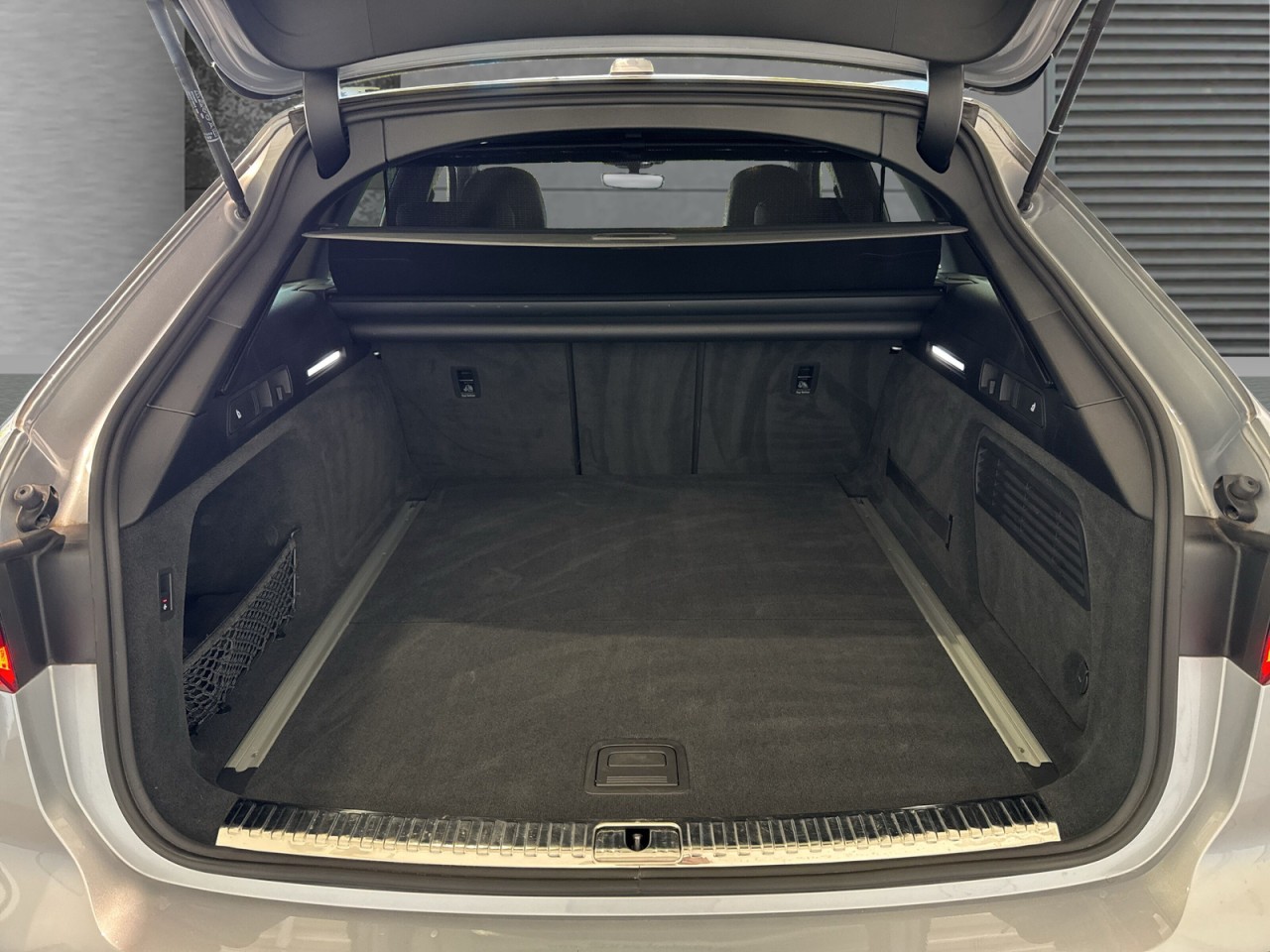 AUDI - A6 Avant 2.0 TDI s line Automatik Navi+LED+AHK+Bang&Olufsen+360-Kamera_14