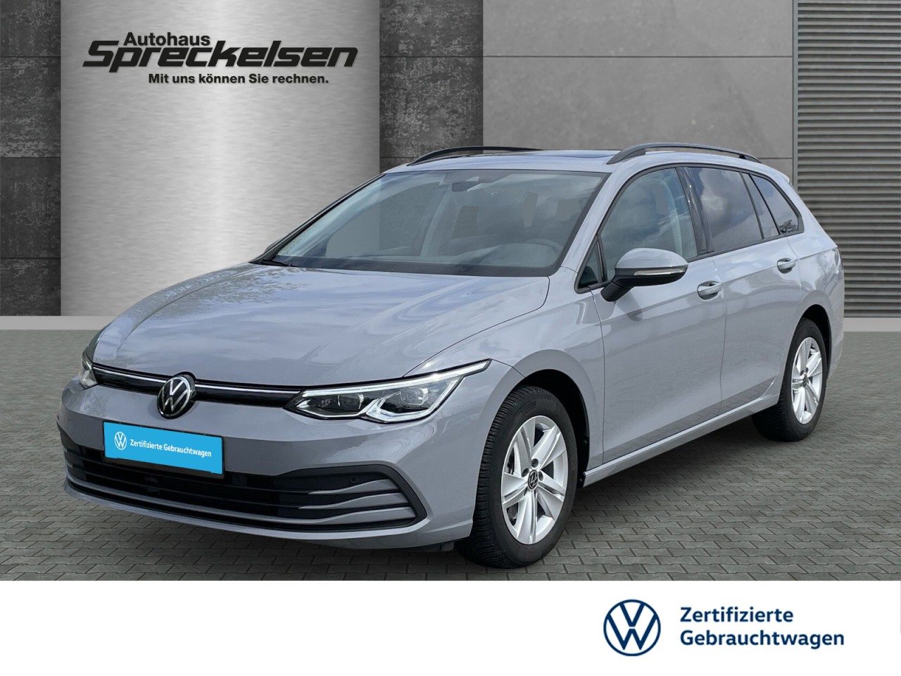 Volkswagen Golf VIII Variant 1.0 TSI++Aut.++Panorama++LED++Rückfahrkamera++