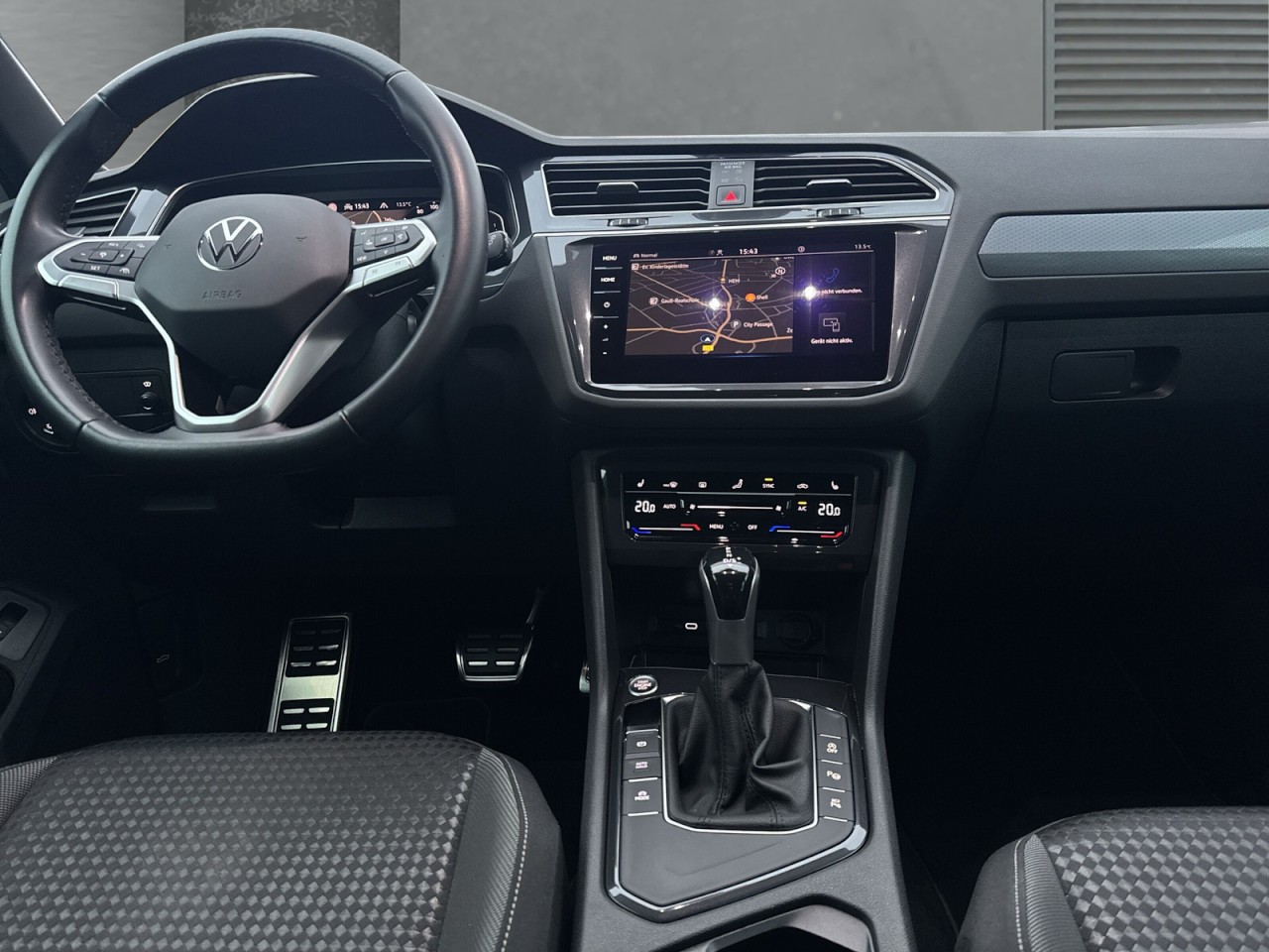 VW - Tiguan 1.5 TSI Active Automatik Navi+AHK+Matrix-LED_3