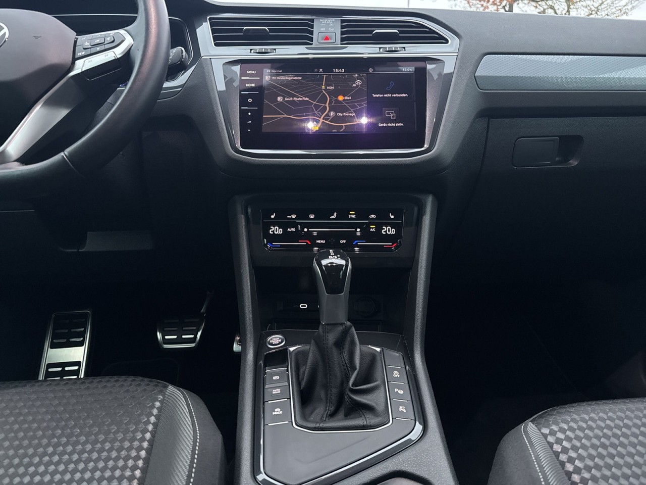 VW - Tiguan 1.5 TSI Active Automatik Navi+AHK+Matrix-LED_4