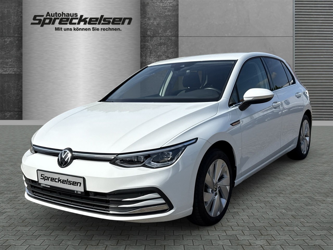 Volkswagen Golf VIII 1.5 TSI Style++Aut.++AHK++Navi++